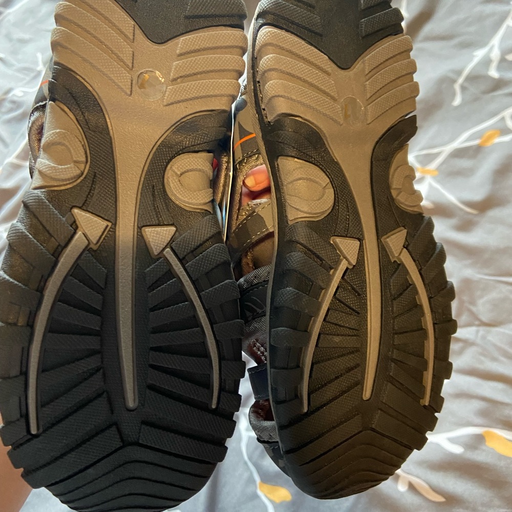 sandals - Picture 2 of 2